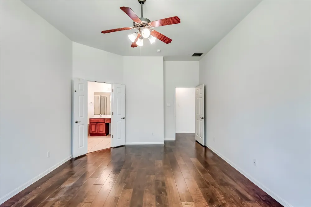 15220 Fernhill Drive Austin, TX 78717