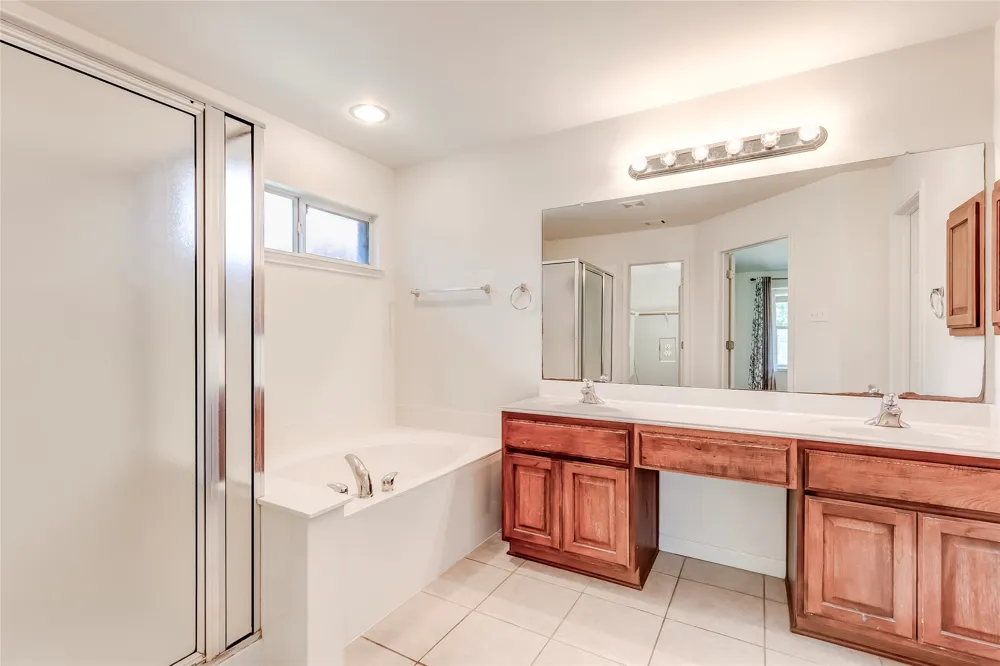 15220 Fernhill Drive Austin, TX 78717