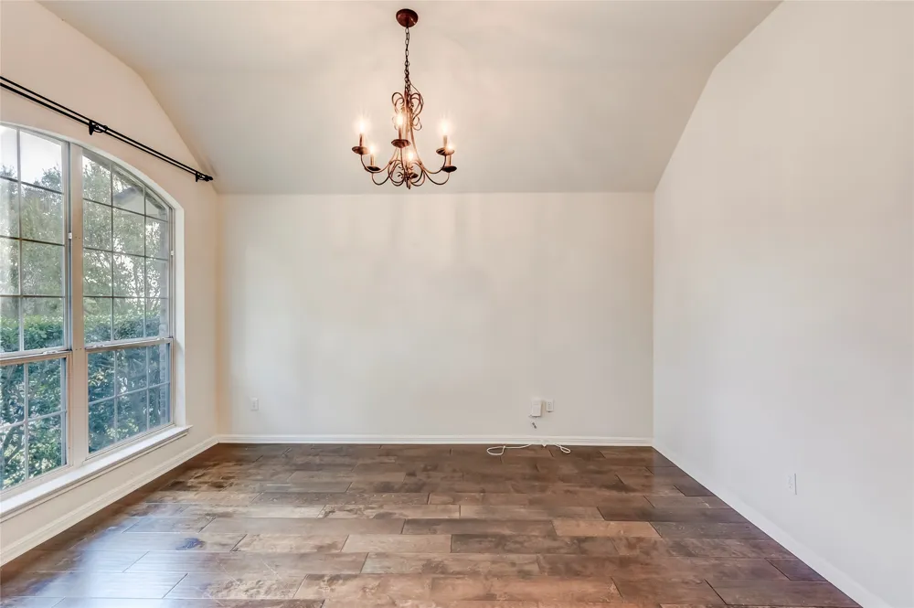 15220 Fernhill Drive Austin, TX 78717