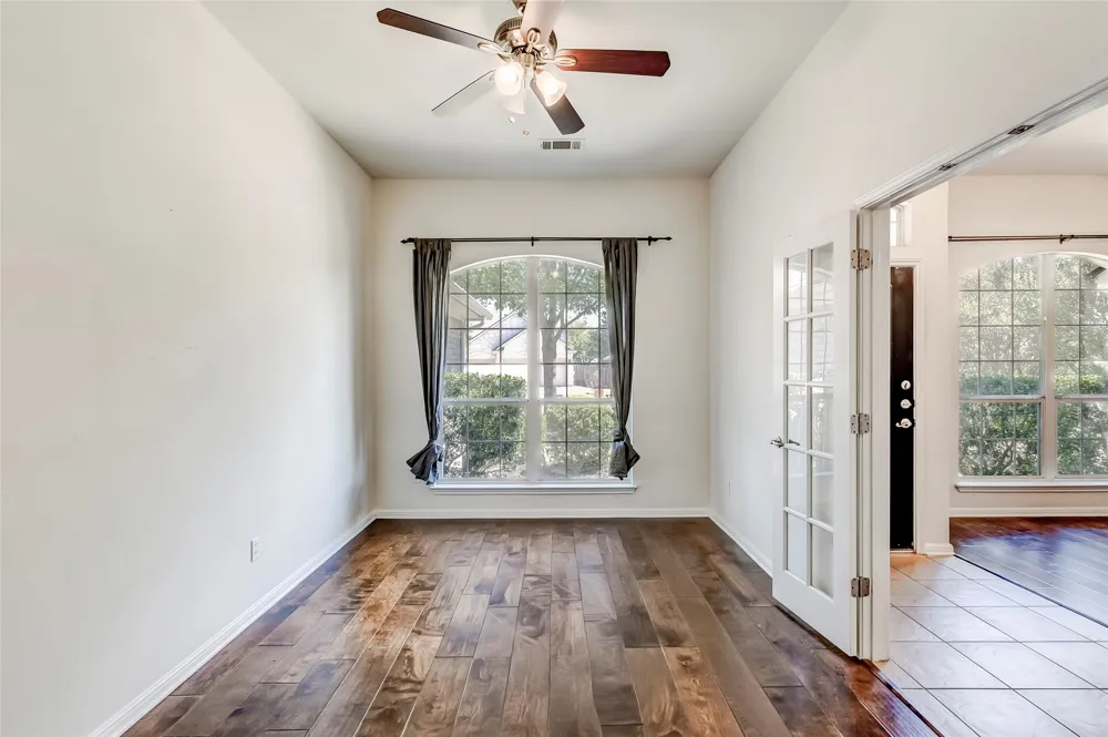 15220 Fernhill Drive Austin, TX 78717