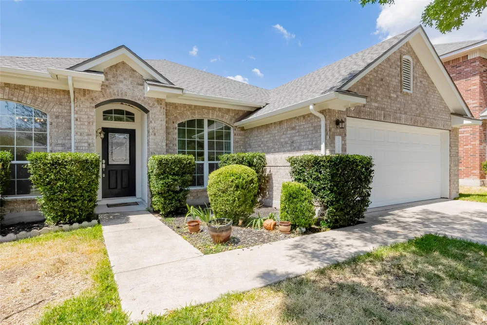15220 Fernhill Drive Austin, TX 78717