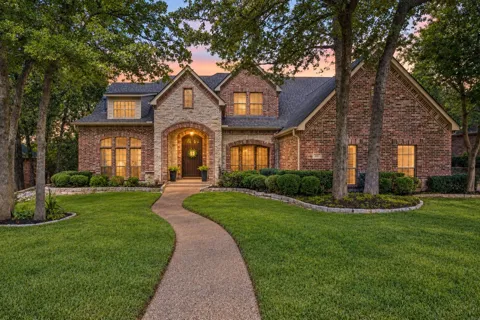 208 Polo Trail