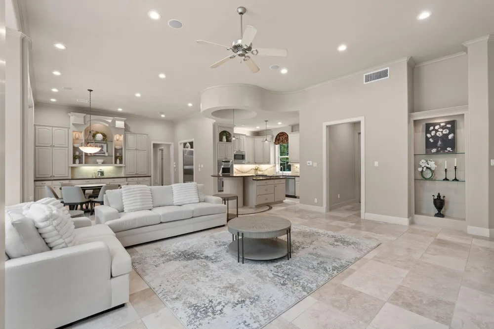 16 Grand Mnr Sugar Land, TX 77479