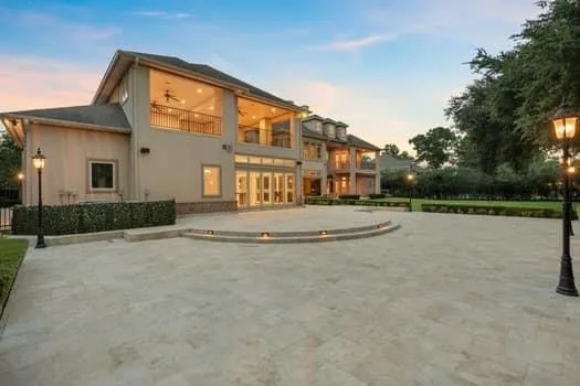 16 Grand Mnr Sugar Land, TX 77479