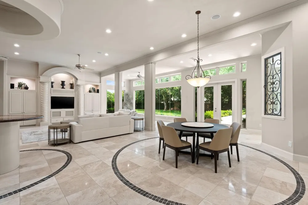 16 Grand Mnr Sugar Land, TX 77479