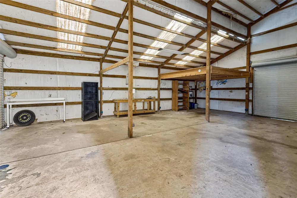 11806 E Jane Lane Tomball, TX 77375