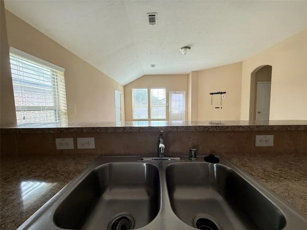 1711 Cadbury Castle Lane Fresno, TX 77545
