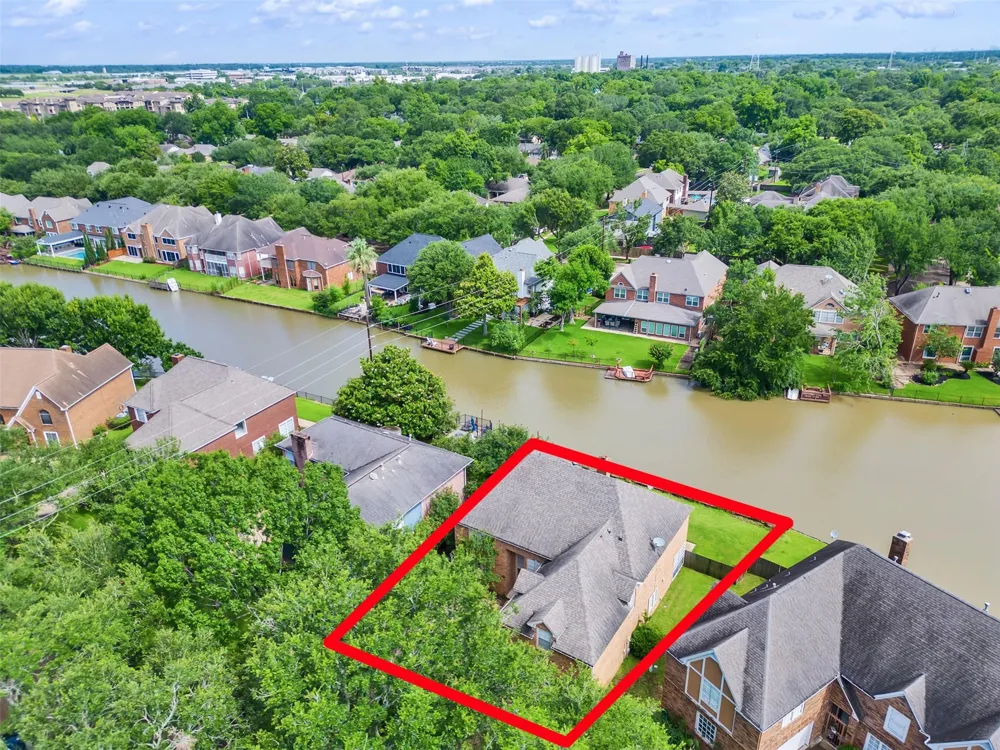 1127 Gloria Court Sugar Land, TX 77478