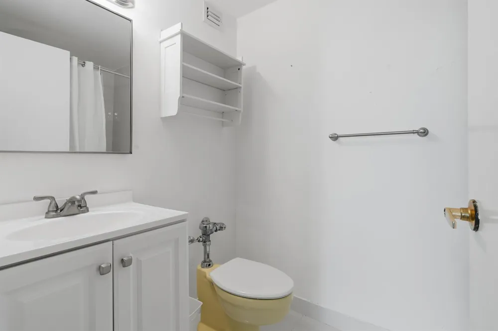 2800 Flagler Drive #303 West Palm Beach, FL 33407