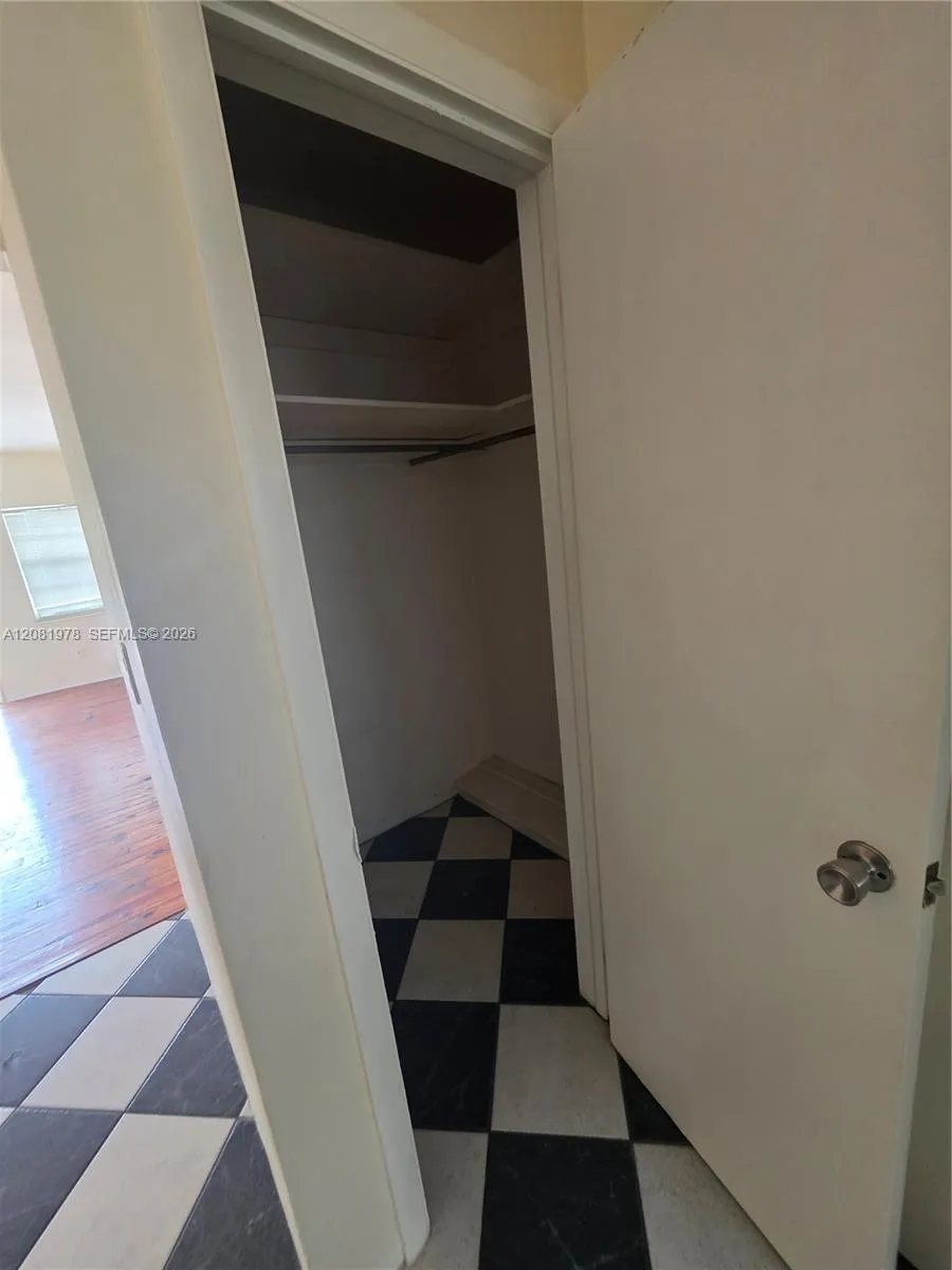 635 8th St #202 Miami Beach, FL 33139