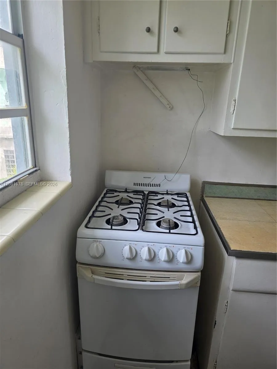 635 8th St #202 Miami Beach, FL 33139