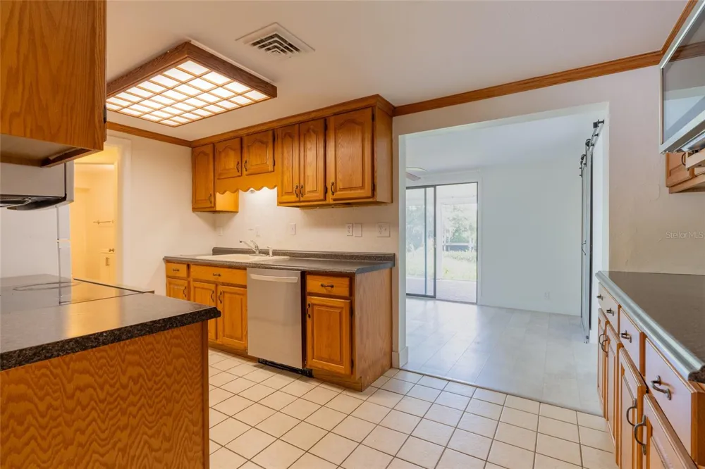 605 BARNES PARKWAY Nokomis, FL 34275