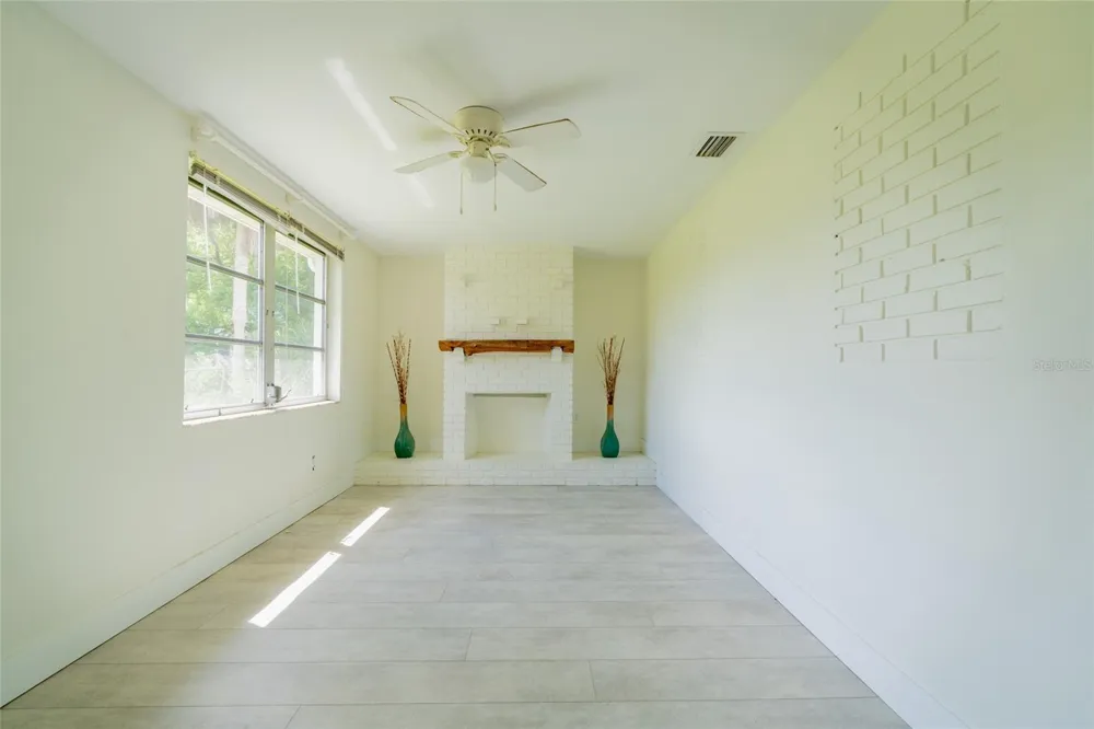 605 BARNES PARKWAY Nokomis, FL 34275