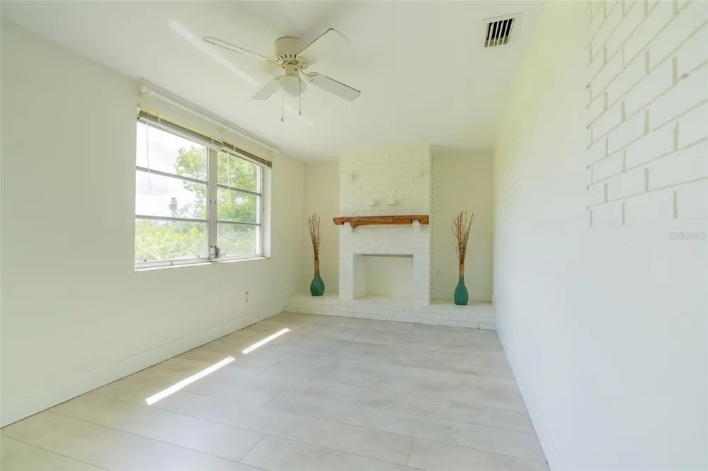605 BARNES PARKWAY Nokomis, FL 34275