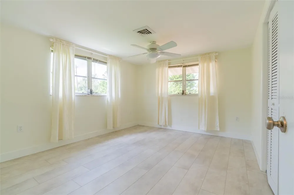 605 BARNES PARKWAY Nokomis, FL 34275
