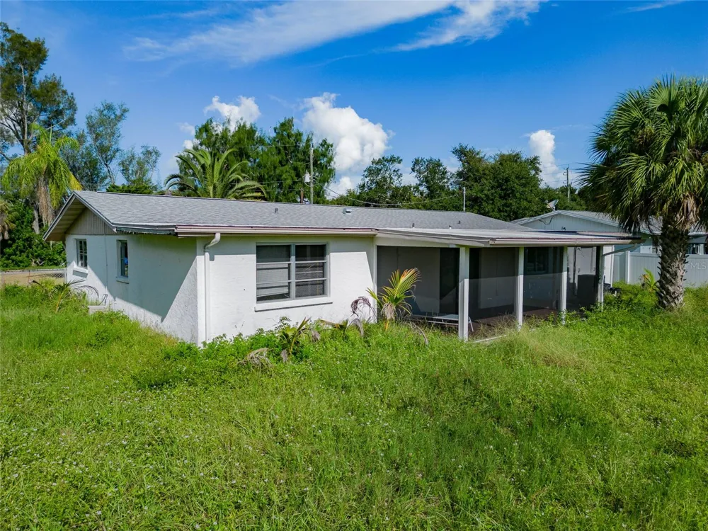 605 BARNES PARKWAY Nokomis, FL 34275