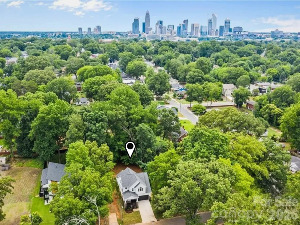 129 S Gardner Avenue Charlotte, NC 28208