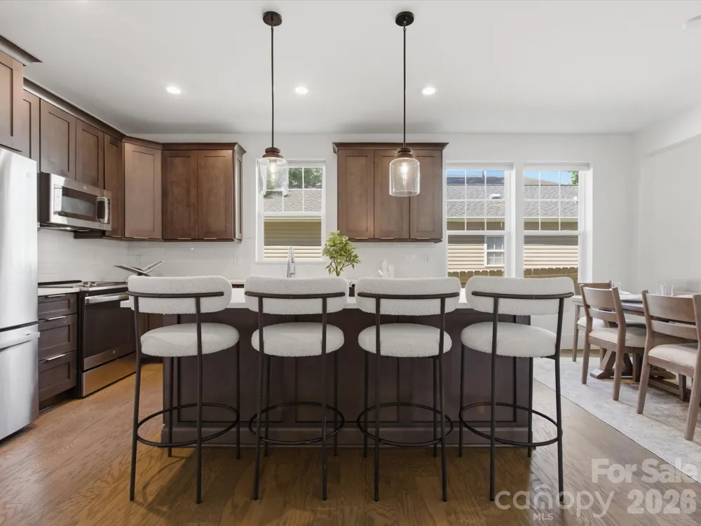 129 S Gardner Avenue Charlotte, NC 28208