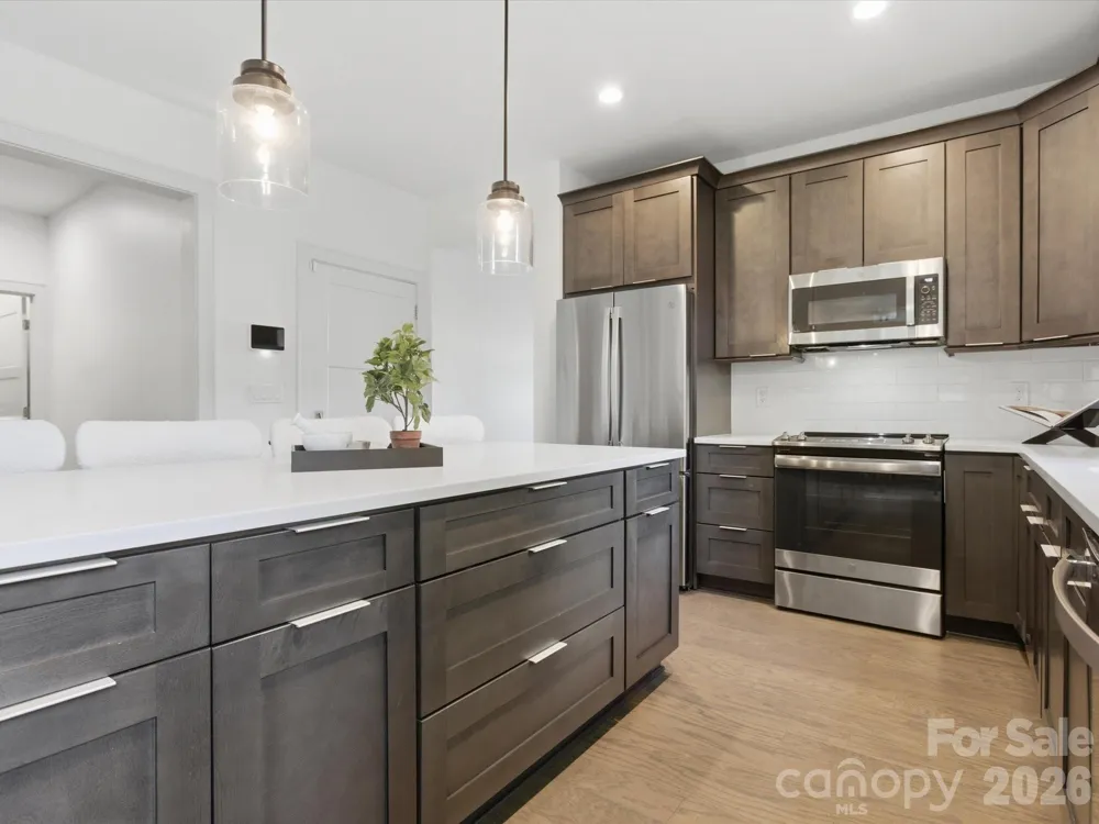 129 S Gardner Avenue Charlotte, NC 28208