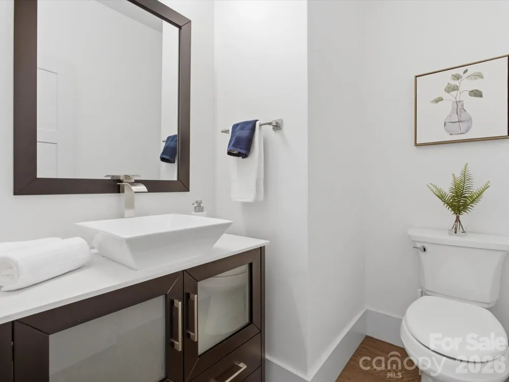 129 S Gardner Avenue Charlotte, NC 28208
