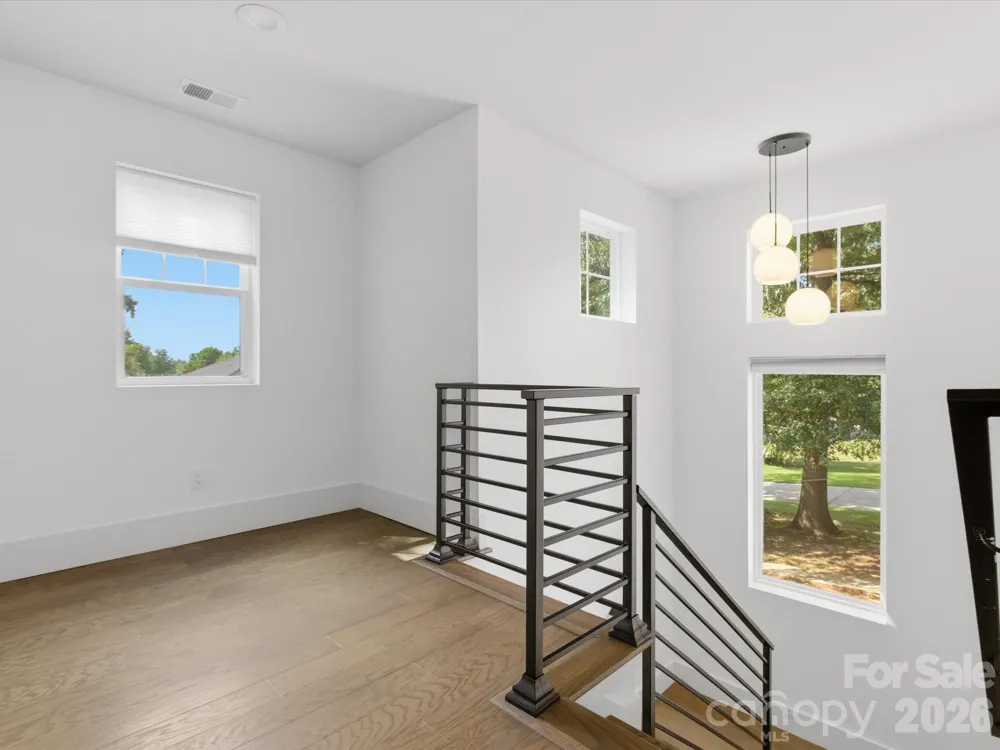 129 S Gardner Avenue Charlotte, NC 28208