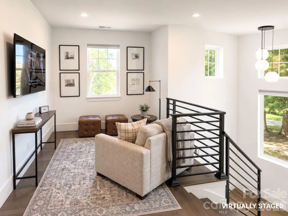 129 S Gardner Avenue Charlotte, NC 28208