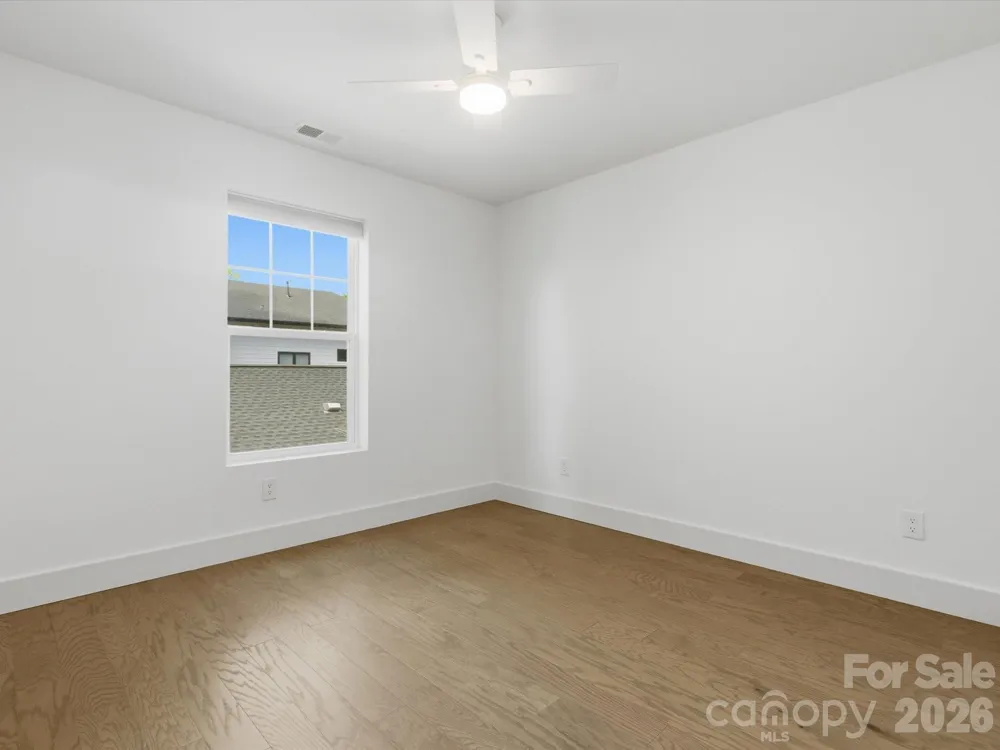 129 S Gardner Avenue Charlotte, NC 28208