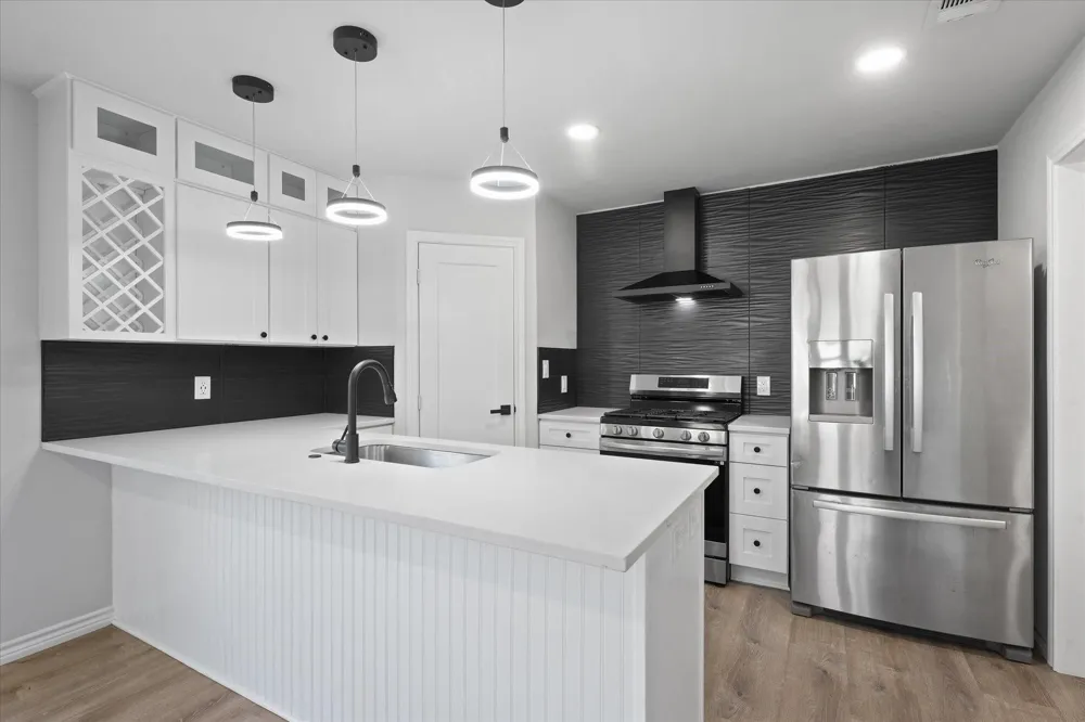 1122 S Oak Cliff Boulevard Dallas, TX 75208