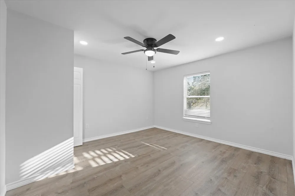 1122 S Oak Cliff Boulevard Dallas, TX 75208