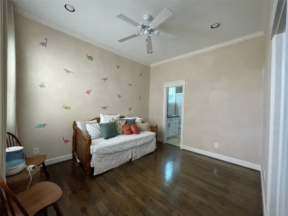 1414 Beachton Street Houston, TX 77007