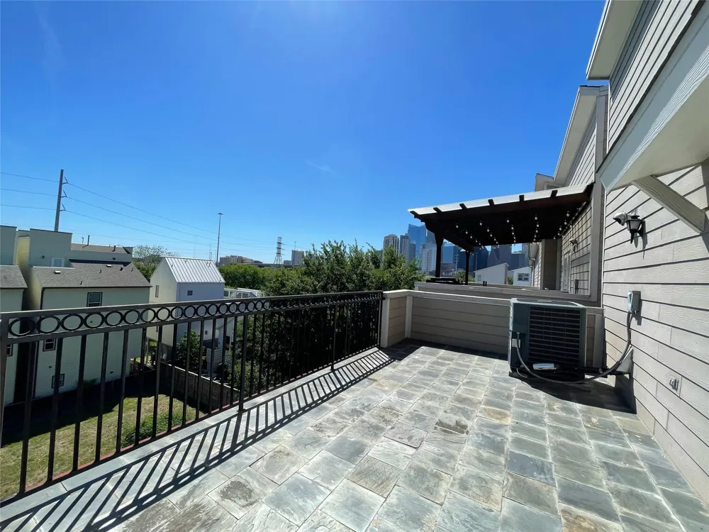 1414 Beachton Street Houston, TX 77007