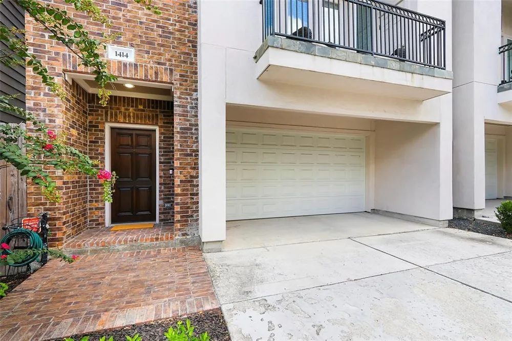 1414 Beachton Street Houston, TX 77007