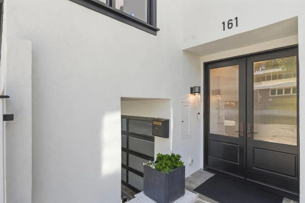 161 Stone Pine Lane Menlo Park, CA 94025