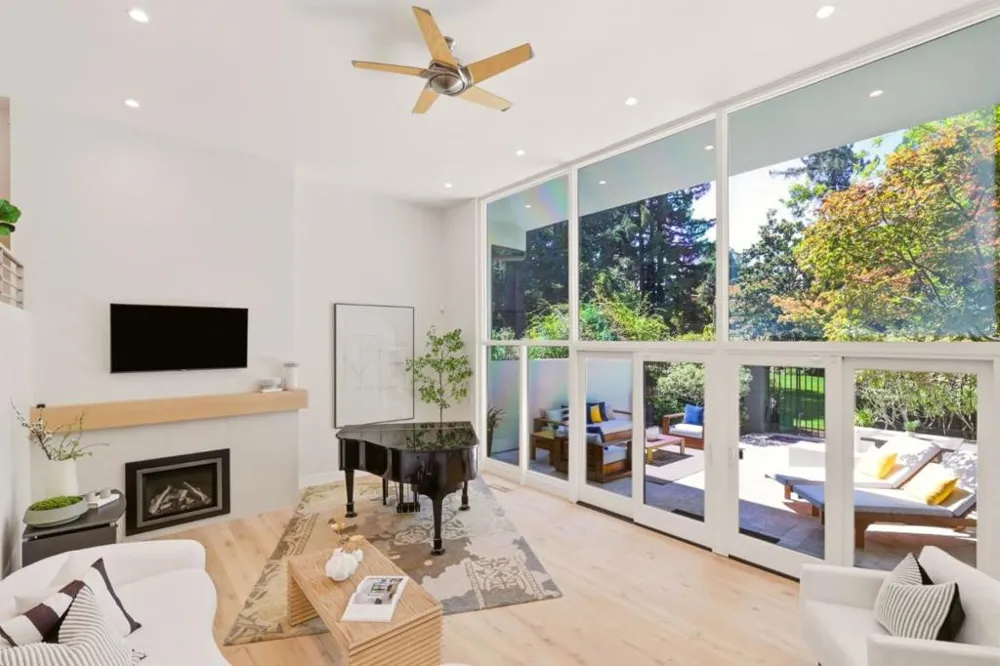 161 Stone Pine Lane Menlo Park, CA 94025
