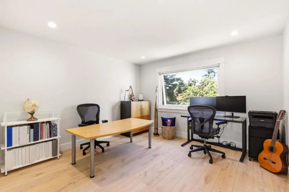 161 Stone Pine Lane Menlo Park, CA 94025