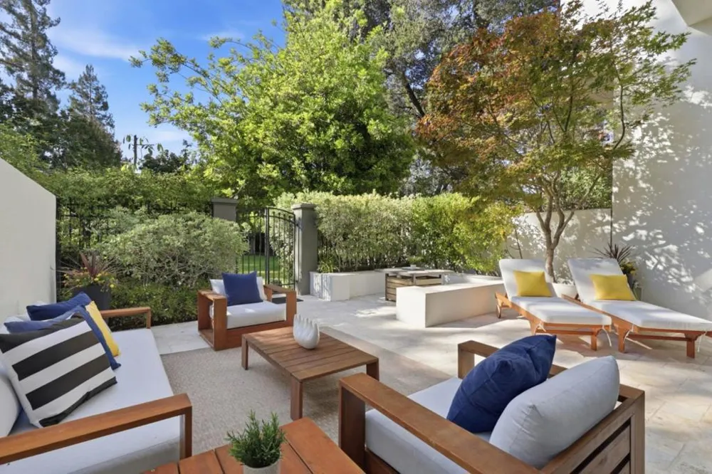 161 Stone Pine Lane Menlo Park, CA 94025