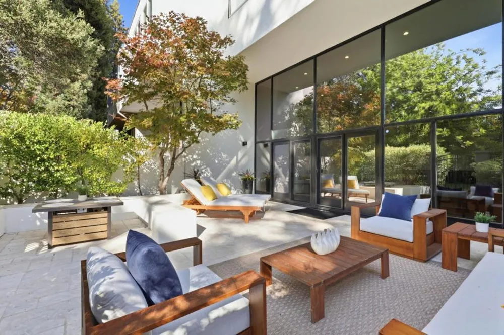 161 Stone Pine Lane Menlo Park, CA 94025