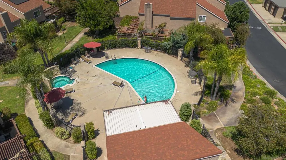 23952 Green Haven Ramona, CA 92065