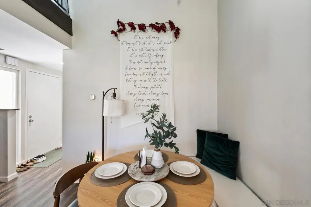 23952 Green Haven Ramona, CA 92065