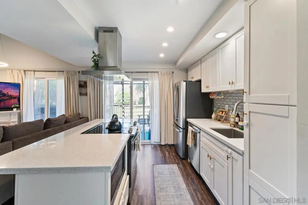 23952 Green Haven Ramona, CA 92065