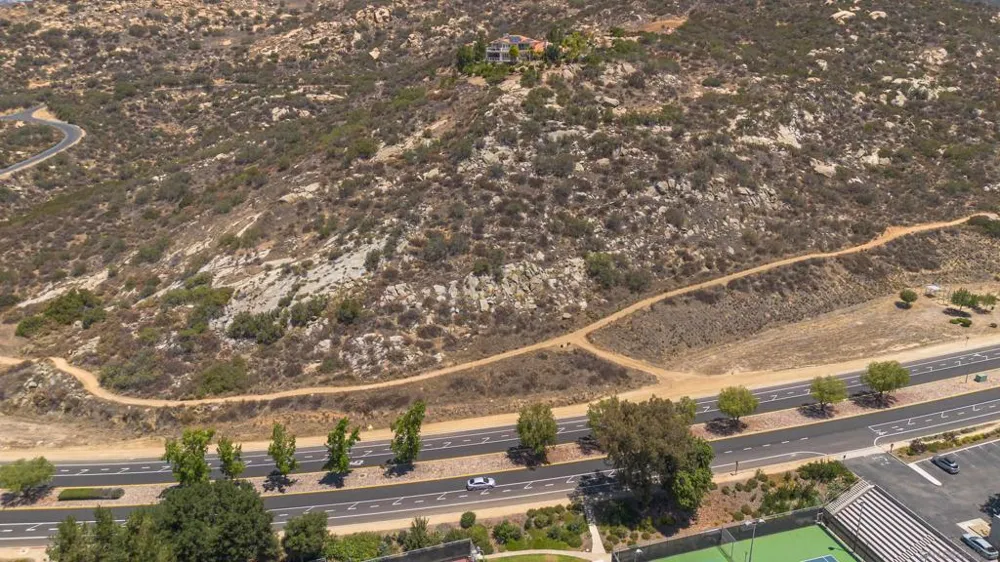 23952 Green Haven Ramona, CA 92065