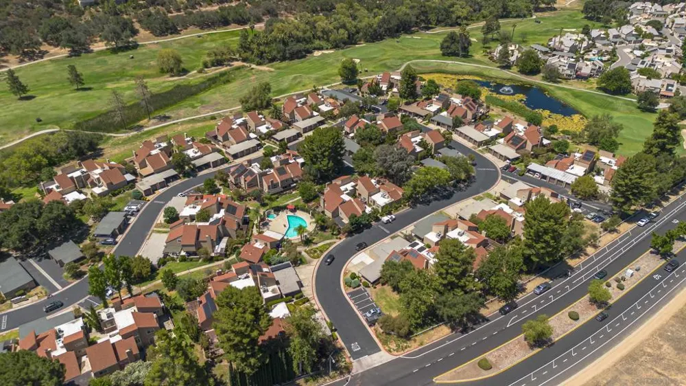 23952 Green Haven Ramona, CA 92065
