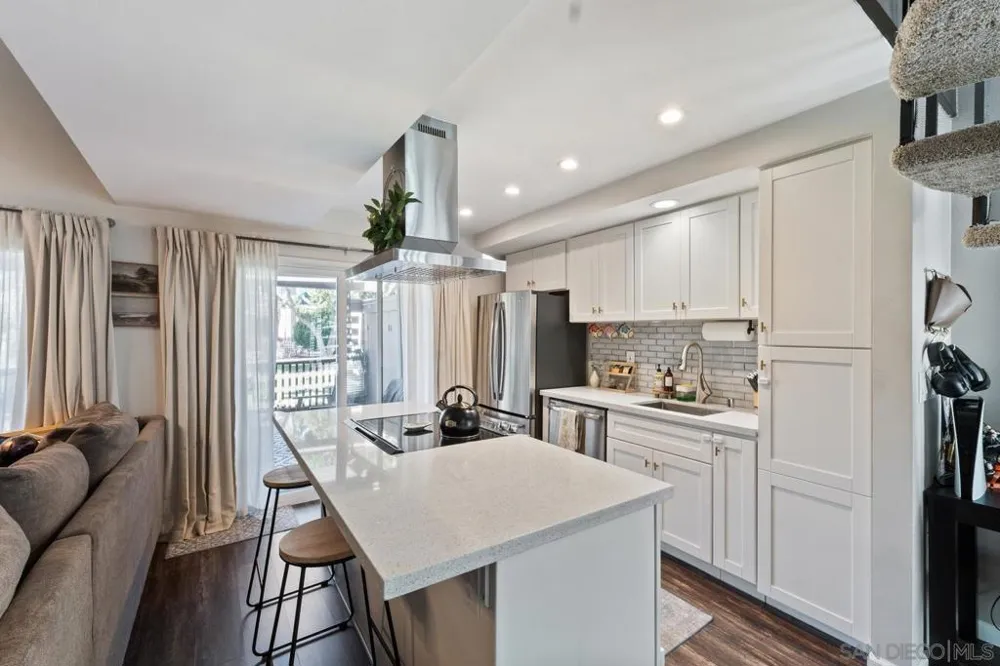 23952 Green Haven Ramona, CA 92065