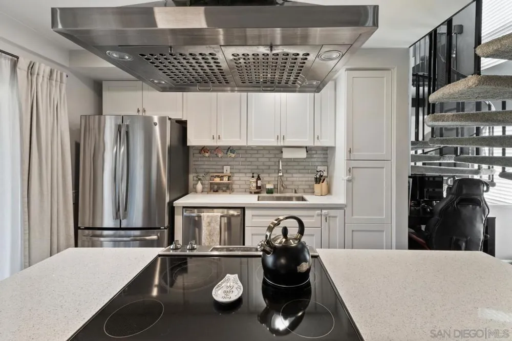 23952 Green Haven Ramona, CA 92065