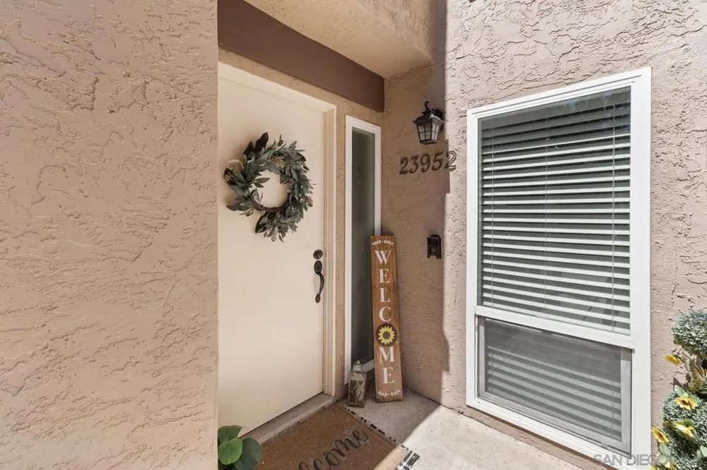 23952 Green Haven Ramona, CA 92065