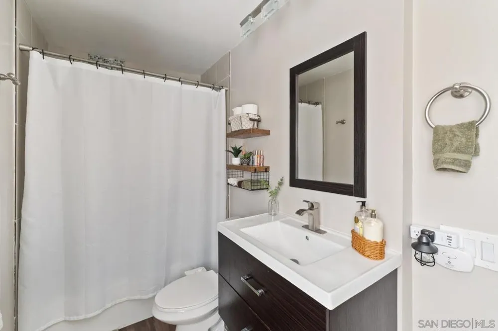 23952 Green Haven Ramona, CA 92065