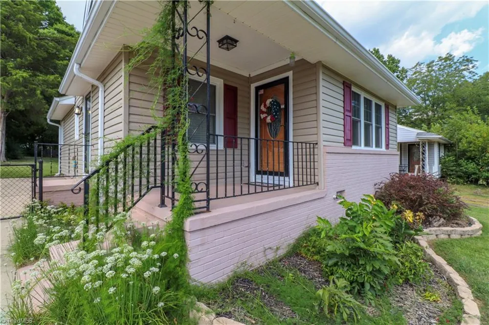 227 Albany Street Burlington, NC 27215