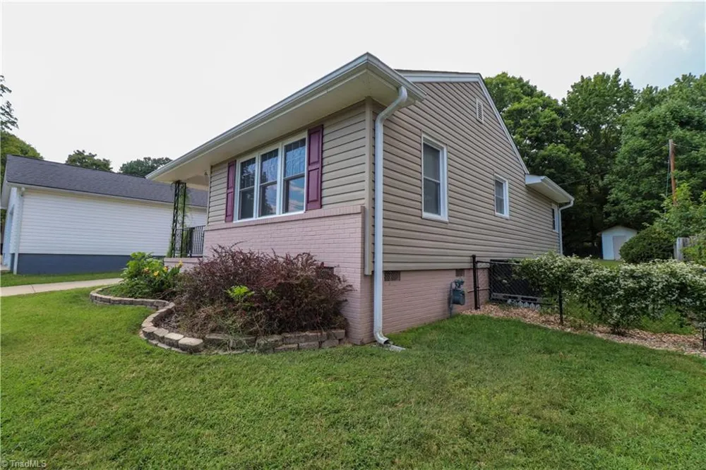 227 Albany Street Burlington, NC 27215