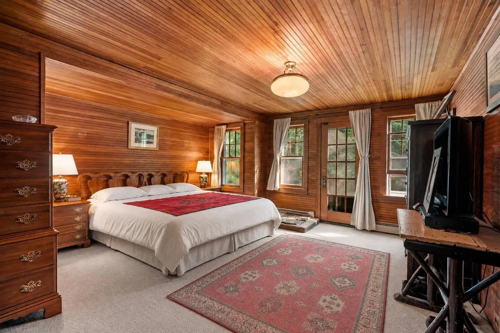 3182 Twin Pine Road Grayling Charter Township, MI 49738
