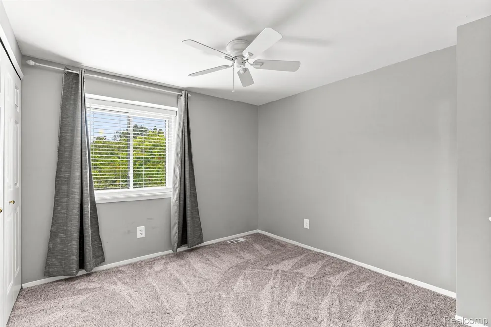 2326 Highsplint Drive Rochester Hills City, MI 48307